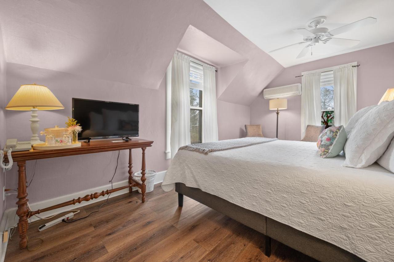 Brook Farm Inn Lenox Ngoại thất bức ảnh