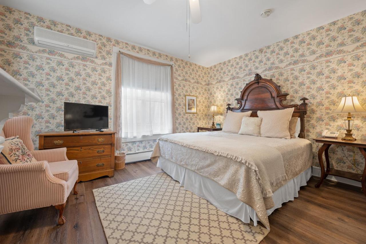 Brook Farm Inn Lenox Ngoại thất bức ảnh