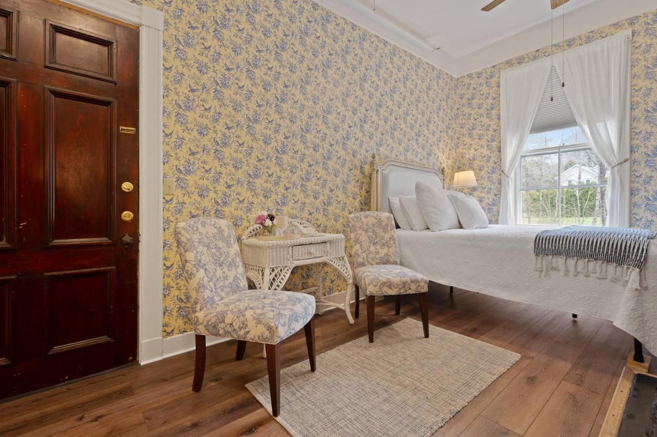 Brook Farm Inn Lenox Ngoại thất bức ảnh