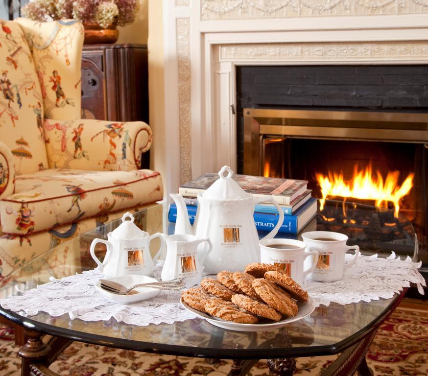 Brook Farm Inn Lenox Ngoại thất bức ảnh